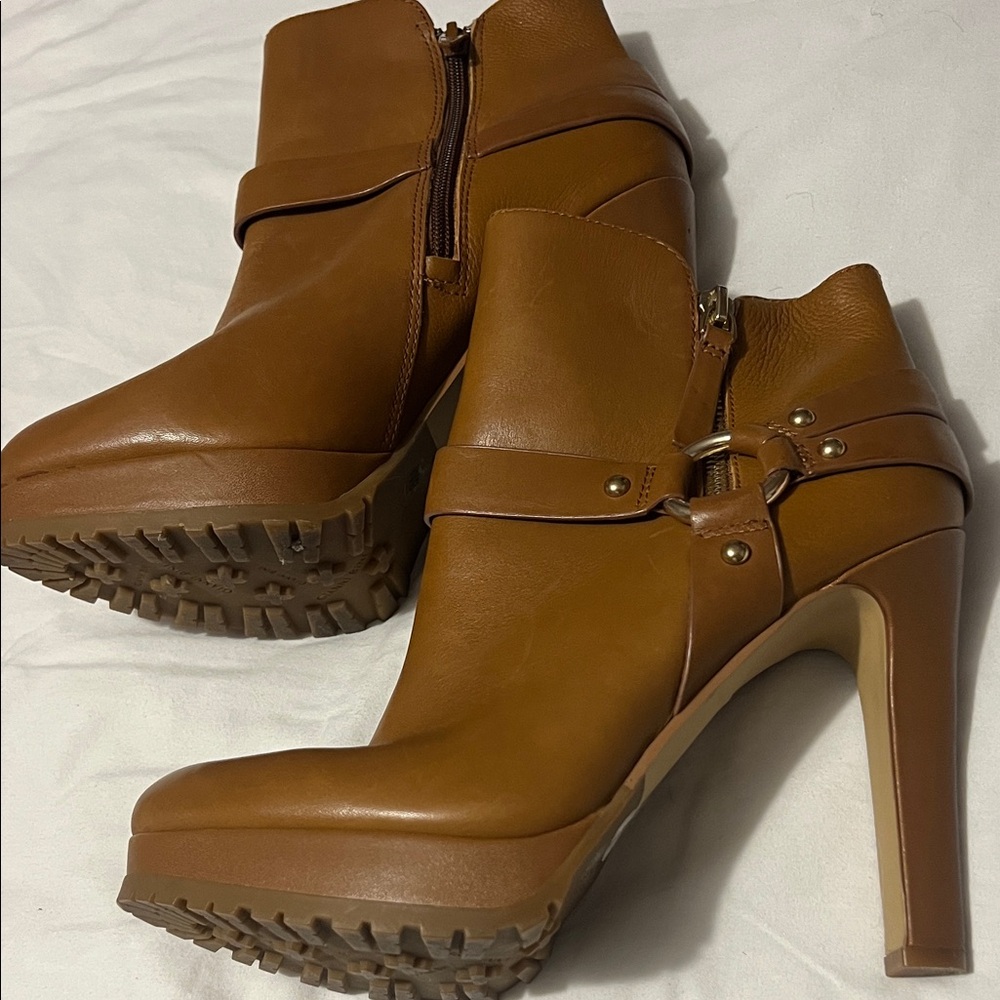 Gianni Bini Tan Heeled Ankle Boots
